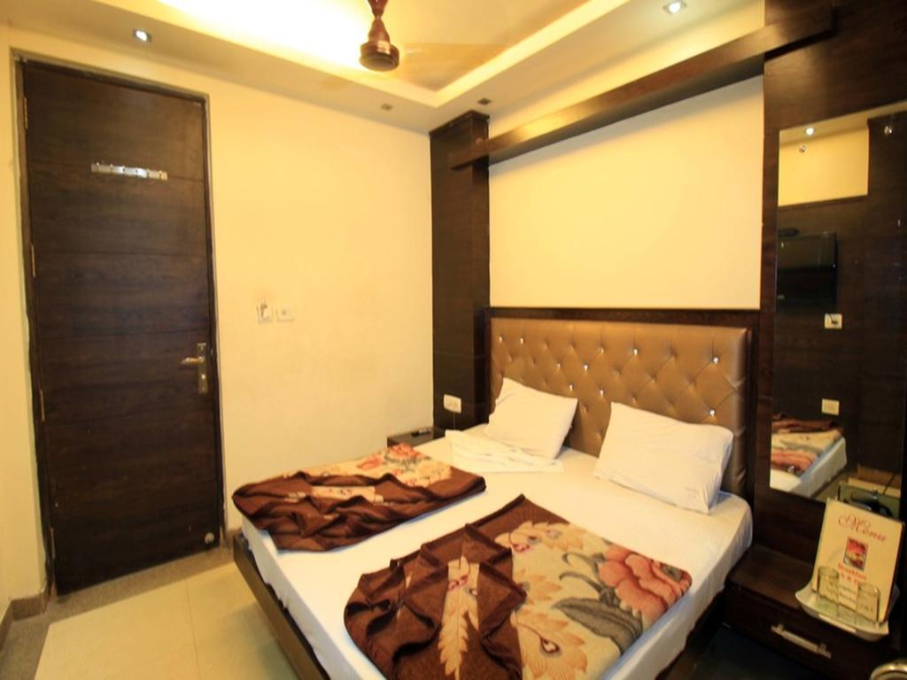Adb Rooms Hotel Chander Palace Yeni Delhi Dış mekan fotoğraf