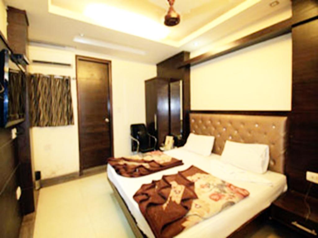 Adb Rooms Hotel Chander Palace Yeni Delhi Dış mekan fotoğraf