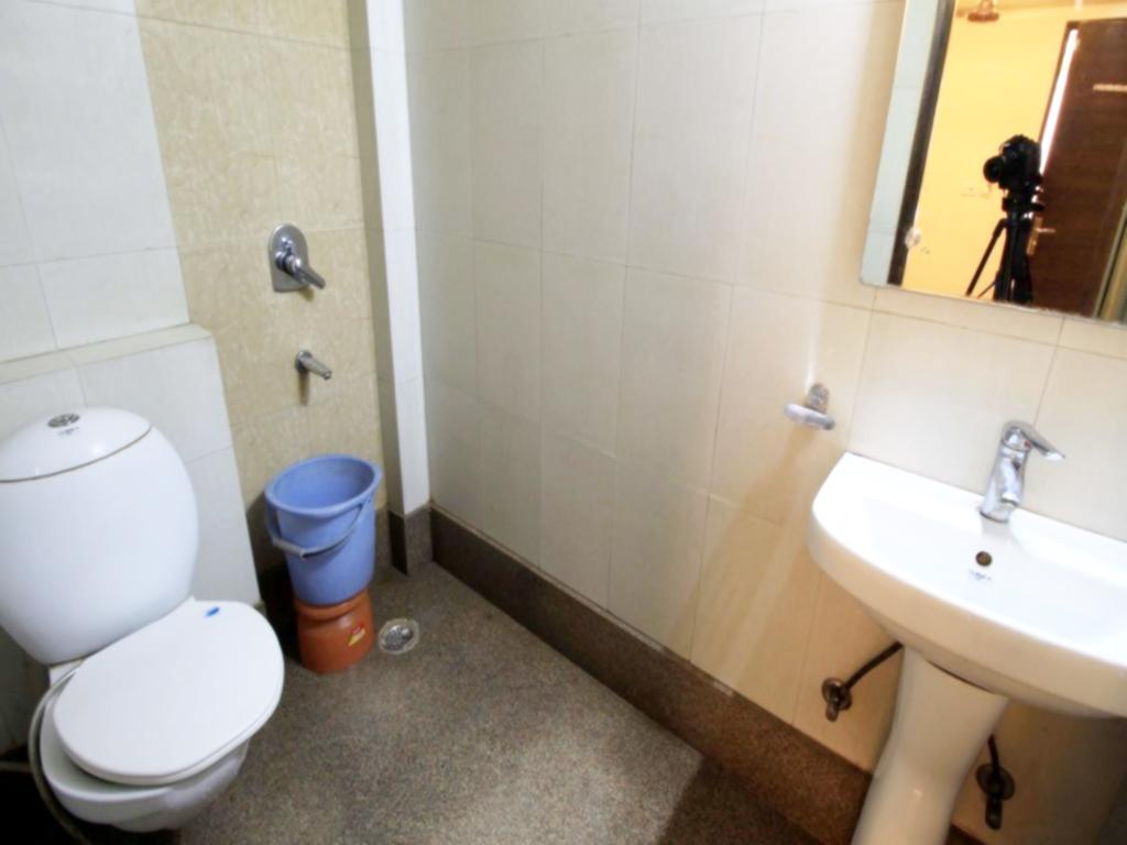 Adb Rooms Hotel Chander Palace Yeni Delhi Dış mekan fotoğraf