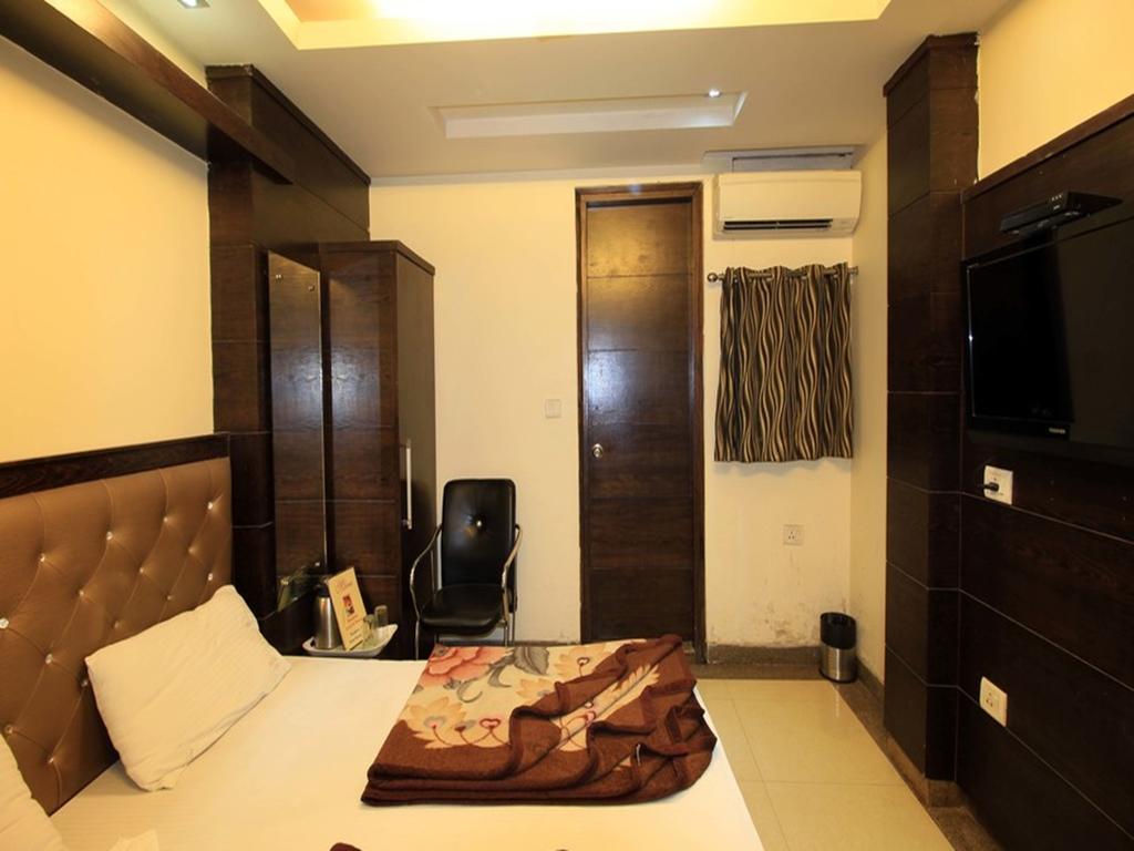 Adb Rooms Hotel Chander Palace Yeni Delhi Dış mekan fotoğraf